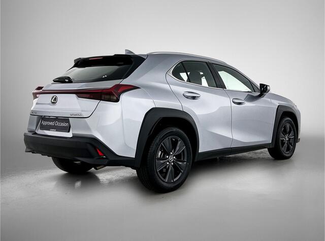 Lexus Ux 250h Urban Line | Apple Carplay/ Android Auto | Cruise Control adaptief | LED koplampen | Draadloze lader |