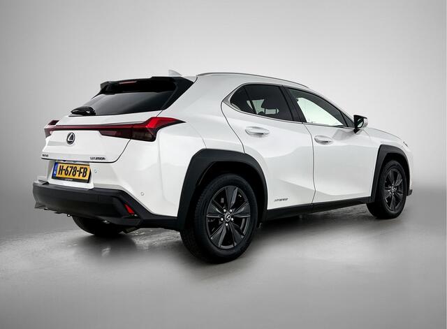 Lexus Ux 250h Luxury Line | NL Auto | Dealeronderhouden | Premium uitgevoerd |