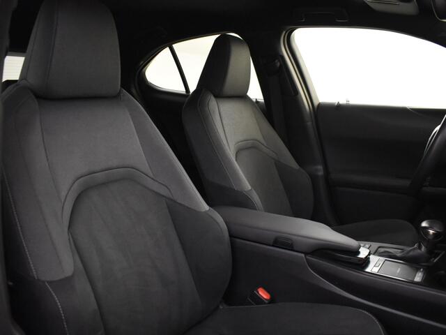 Lexus Ux 250h Comfort Line | PDC V+A | Blindspot | Carplay |