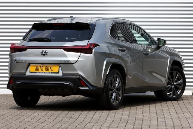Lexus Ux 250h F Sport Line President Pack