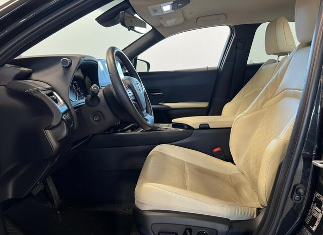 Lexus Ux 250h AWD Executive Line + President Pack | Mark-Levinson | Stoelgeheugen | 360' Camera |