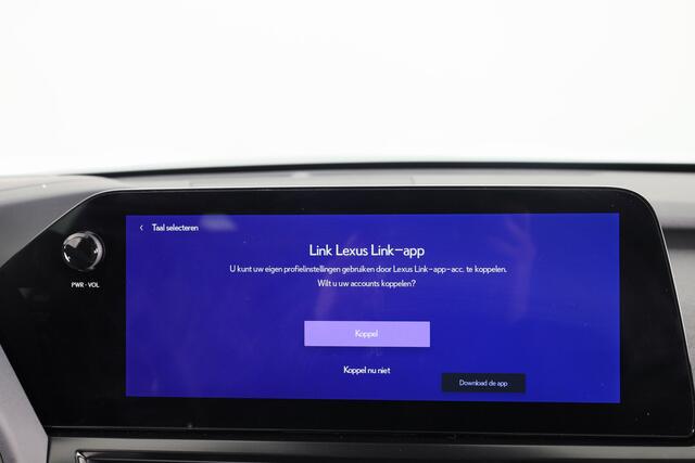 Lexus Ux 300h Luxury Line | BTW-Auto | Head-up Display | Stoel & Stuurverwarming |
