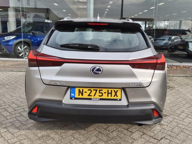 Lexus Ux 250h Luxury Line | Sensoren v/a | Stoel & Stuurverwarming |