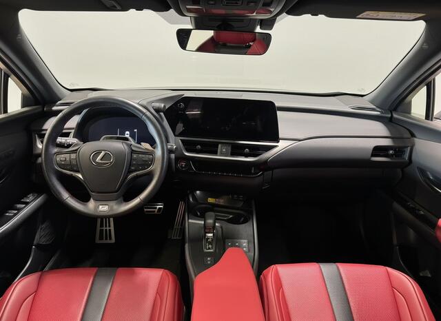 Lexus Ux 300h F SPORT Line | Mark-Levinson | Schuif-Kanteldak | 360' Camera |