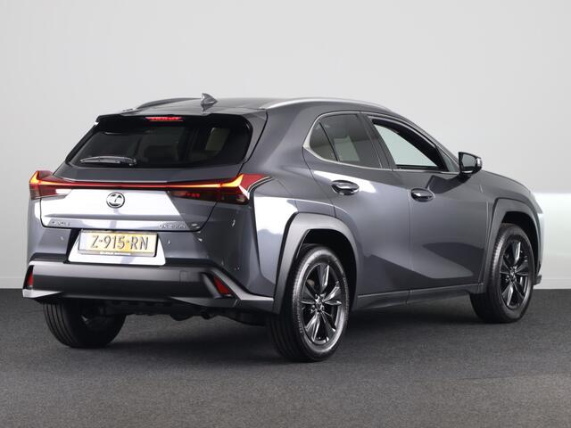 Lexus Ux 250h Luxury Line | Carplay | Stoelverwarming | Adaptive Cruise |