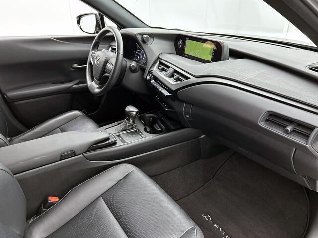 Lexus Ux 250h Executive Line | BTW Voertuig | Premium uitgevoerd |