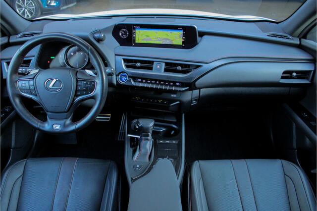 Lexus Ux 250h F Sport Premium |dealer onderhouden|leder|elek stoelen|memory|HUD|