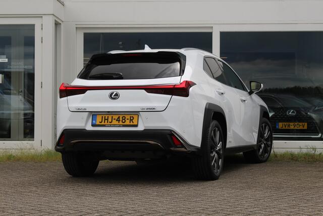 Lexus Ux 250h Hybride AWD F-Sport Premium I Wit Metallic I Mark Lev. I Head up I 360-camera I Applecarplay