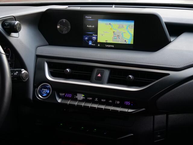 Lexus Ux 250h Business Line 262Pk Winterpakket / Camera / Carplay / Adaptive Cruise