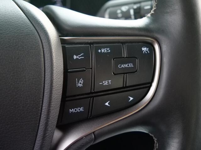 Lexus Ux 250h Business Line 262Pk Winterpakket / Camera / Carplay / Adaptive Cruise