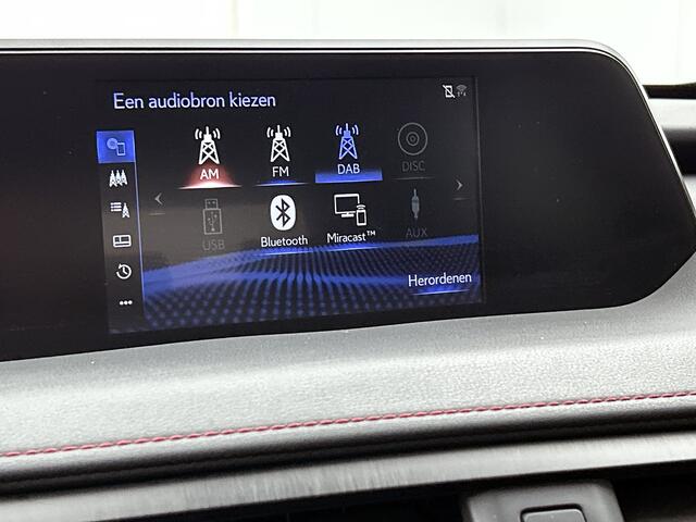 Lexus Ux 250h F Sport Line | Adaptief Dempingsysteem | Stoelverwarming | Apple CarPlay / Android Auto |