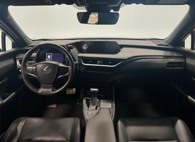 Lexus Ux 250h Luxury Line | Stoelverwarming | Carplay | Adaptive Cruise |