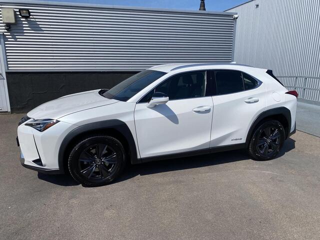 Lexus Ux 250h Comfort Business Apple Carplay en/of Android auto navigatie, Achteruitrijcamera, LMV, Adaptieve cruise control, Climate control