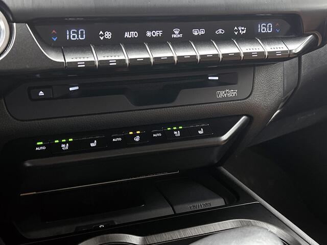 Lexus Ux 250h Executive Line + President Pack | Mark Levinson Premium audio |