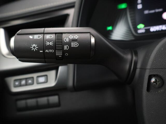 Lexus Ux 250h Preference Line | Premium uitgevoerd | Dealeronderhouden |