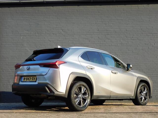 Lexus Ux 250h Business Line TOPSTAAT! DEALER ONDERHOUDEN! CARPLAY/ANDROID! CAMERA! STOEL+STUURVERW! CLIMA! CRUISE!