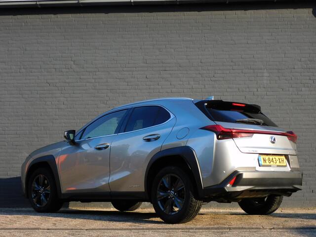 Lexus Ux 250h Business Line TOPSTAAT! DEALER ONDERHOUDEN! CARPLAY/ANDROID! CAMERA! STOEL+STUURVERW! CLIMA! CRUISE!