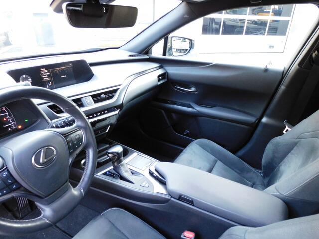 Lexus Ux 250h Business Line TOPSTAAT! DEALER ONDERHOUDEN! CARPLAY/ANDROID! CAMERA! STOEL+STUURVERW! CLIMA! CRUISE!
