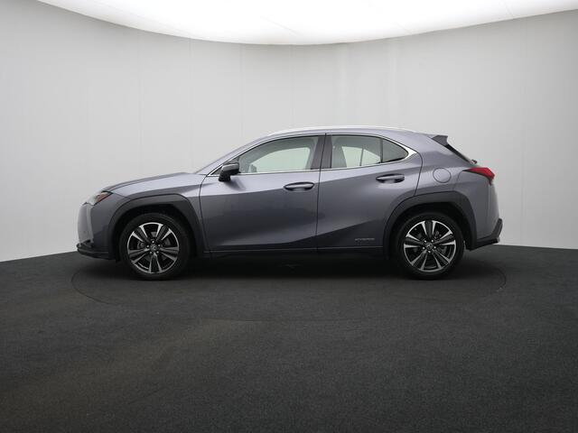 Lexus Ux 250h Luxury Line | Stuur-Stoelverwarming | Navigatie |