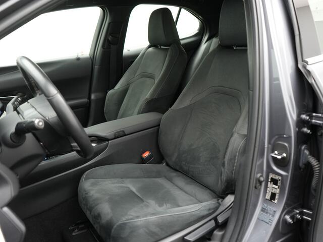 Lexus Ux 250h Luxury Line | Stuur-Stoelverwarming | Navigatie |