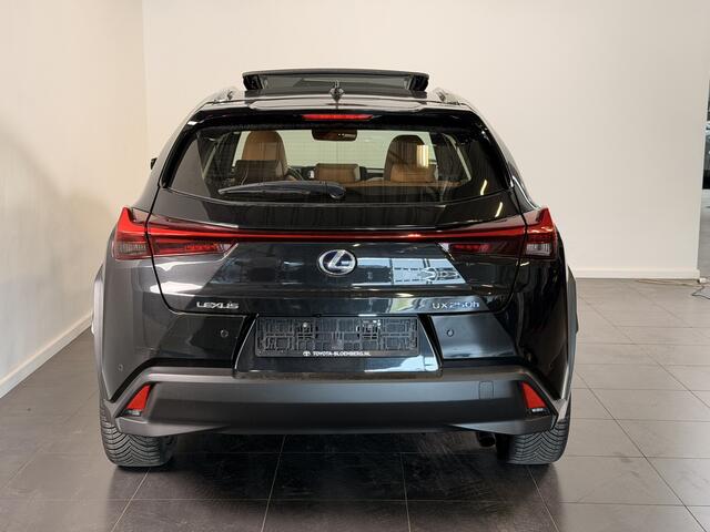 Lexus Ux 250h Executive Line | Schuif-kantel dak | Leder |