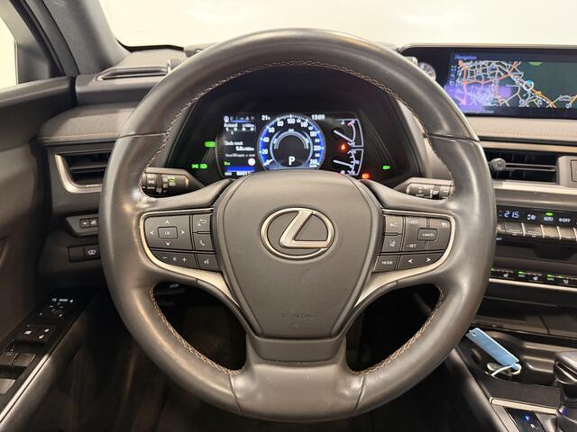 Lexus Ux 250h Executive Line | Schuif-kantel dak | Leder |