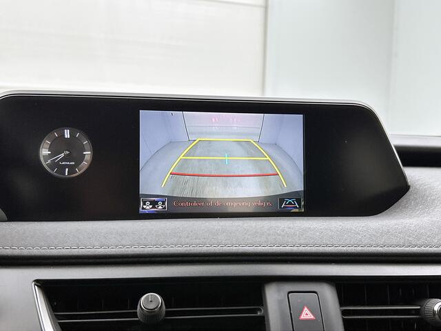Lexus Ux 300e Business 54 kWh | Elektrisch Verstelbare Stoelen | Adaptive Cruise Control | Achteruitrijcamera |