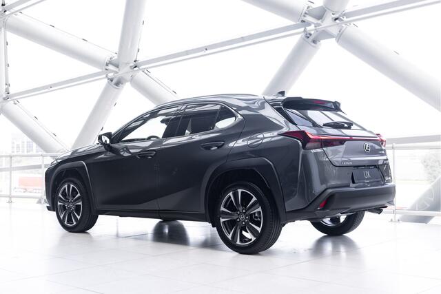 Lexus Ux 250h Business Line | NL-Auto | BTW-Auto | Parkeersensoren |