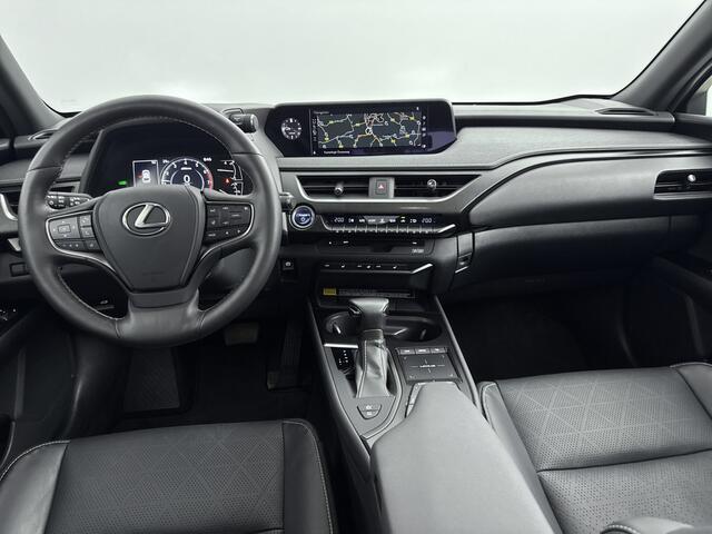 Lexus Ux 250h Executive Line Limited President | Mark-Levinson | Schuif- Kanteldak | Head-up Display |