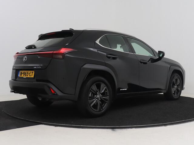 Lexus Ux 250h | Stoel en stuurverwarming |