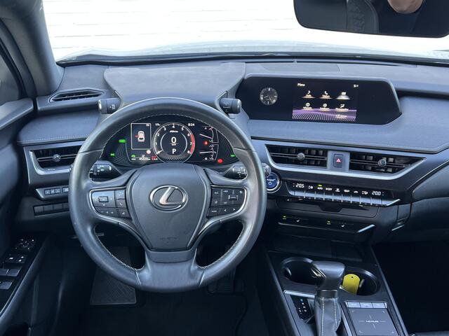 Lexus Ux 250h Style+ Edition | ACC | Carplay | LED | 18 inch