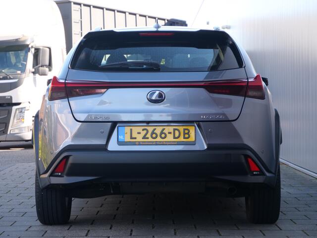 Lexus Ux 250h Business Line Pro 184 Pk Automaat Navi / DAB / Apple Carplay / Camera