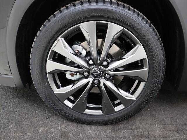 Lexus Ux 300h Ultimate Edition | Lederen Bekleding | Stoel & Stuurverwarming | 18"velgen |