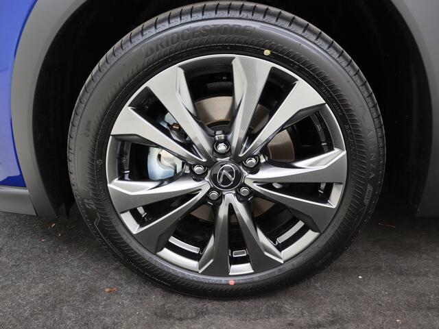 Lexus Ux 300h Ultimate Edition | Stoel- Stuurverwarming | Standkachel