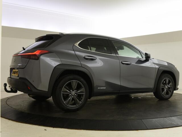 Lexus Ux 250h First Edition | Elektr. a. klep | Trekhaak | PDC