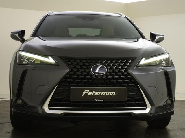 Lexus Ux 250h First Edition | Elektr. a. klep | Trekhaak | PDC