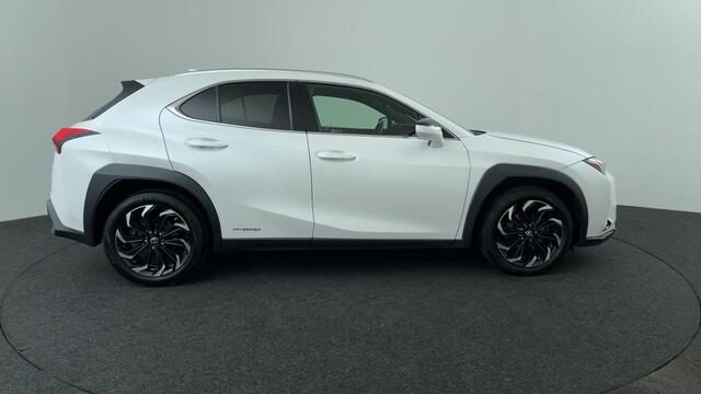 Lexus Ux 250h AWD (All Wheel Drive) Luxury Line