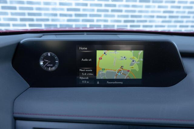 Lexus Ux 250h F Sport First Edition | Triple LED Koplampen | Achteruitrijcamera | Parkeersensoren | Keyless Entry | Elektrische Achterklep | Elektrisch Verstelbare Voorstoelen | Stoelverwarming | Cruise Control Adaptief | Dodehoekdetectie | Navigatie