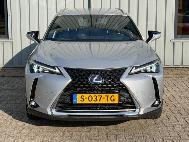Lexus Ux 250h AWD Executive Line Automaat