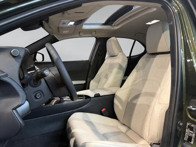 Lexus Ux 300h Executive Line | Voorraad Bonus | Direct-Leverbaar |