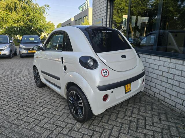 Ligier DUE Microcar 6 Plus Pack Design DCI