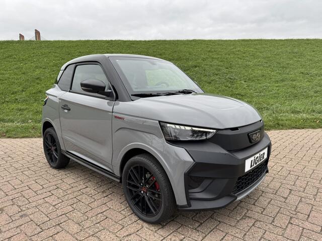 Ligier JS50 Brommobiel C Sport Ultimate Airco | Stoelverwarming | Apple Carplay | Camera