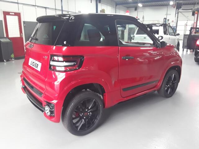 Ligier JS60 L SPORT ULTIMATE DCI / AIRCO / STUURBEKRACHTIGING