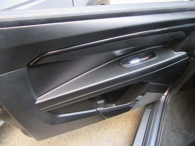 Ligier JS60 Brommobiel Chic Sun, Carplay, Achteruitrijcamera, , Stuurbekrachtiging (brommobiel) NIEUW