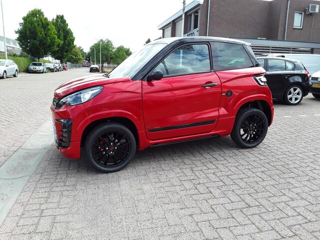 Ligier JS60 L DCI SPORT ULTIMATE / AIRCO / STUUBEKRACHTIGING