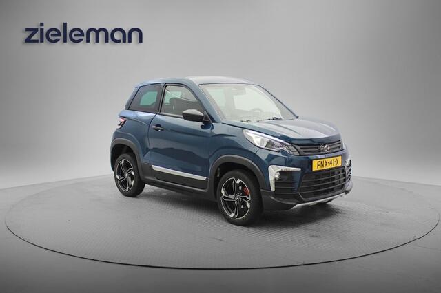 Ligier JS60 dCi Chic - 2023 - 3.477 km - Carplay, Airco, Camera, Stuurbekr.