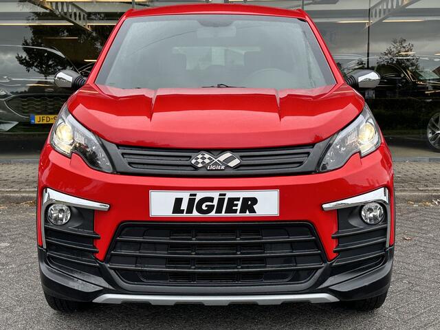 Ligier JS60 Brommobiel Chic Sun | Airco | stuurbekrachtiging | Camera (brommobiel)