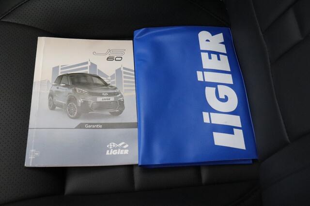 Ligier JS60 dCi Chic Sun - 2021 - 3.084 KM - Airco, Camera, Leer, Stuurbekrachtiging