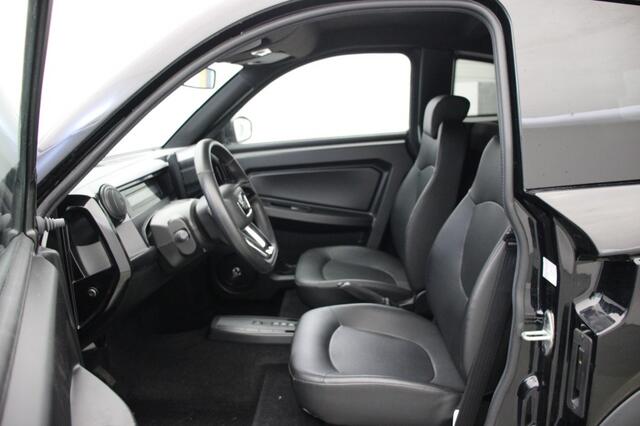 Ligier Myli Electric 12 kWh Rebel - 2024 - 3.890 km - Camera, Carplay, Leer