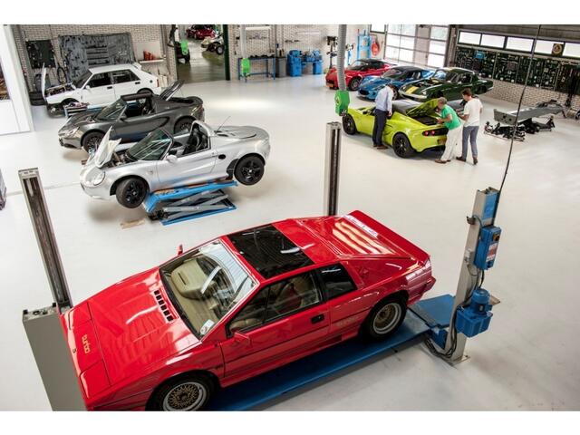 Lotus Emeya S 102 kWh 600 PK S Zwarte LM Velgen Panoramadak Lederen interieur.